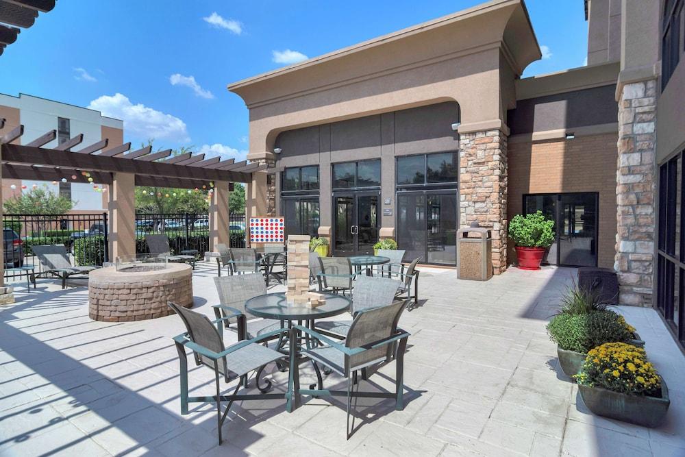 Hampton Inn & Suites Dallas-Dfw Airport Hurst Exterior photo